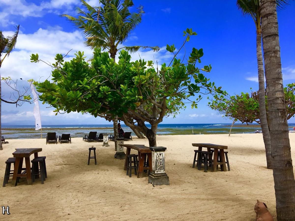 Agus Tri Sanur (Bali)